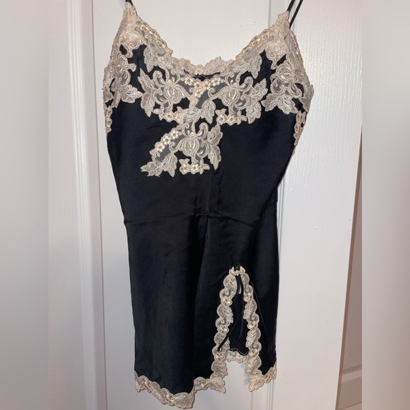 BNWOT La Perla Maison Black & White Slip Size 2 - Picture 2 of 5